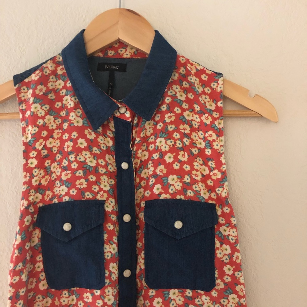Floral Sleeveless Button Up